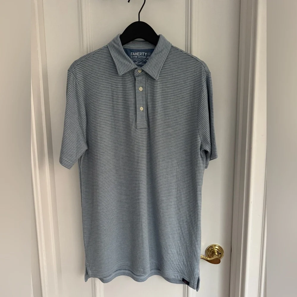 ⚡️Faherty Cloud Stripe collection blue polo, size Medium - Picture 3 of 9